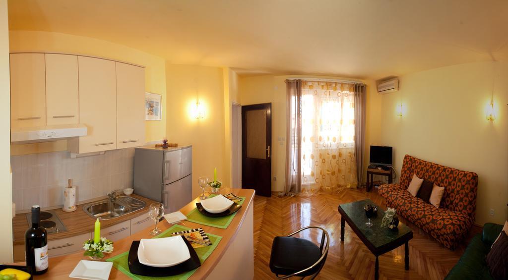 Apartments Beautiful Sandy Beach Split Room photo