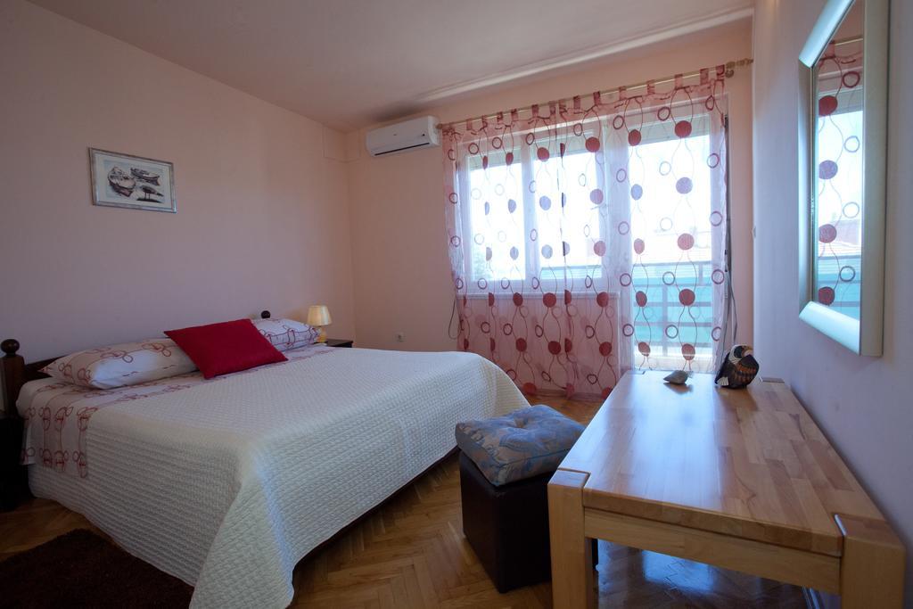 Apartments Beautiful Sandy Beach Split Room photo